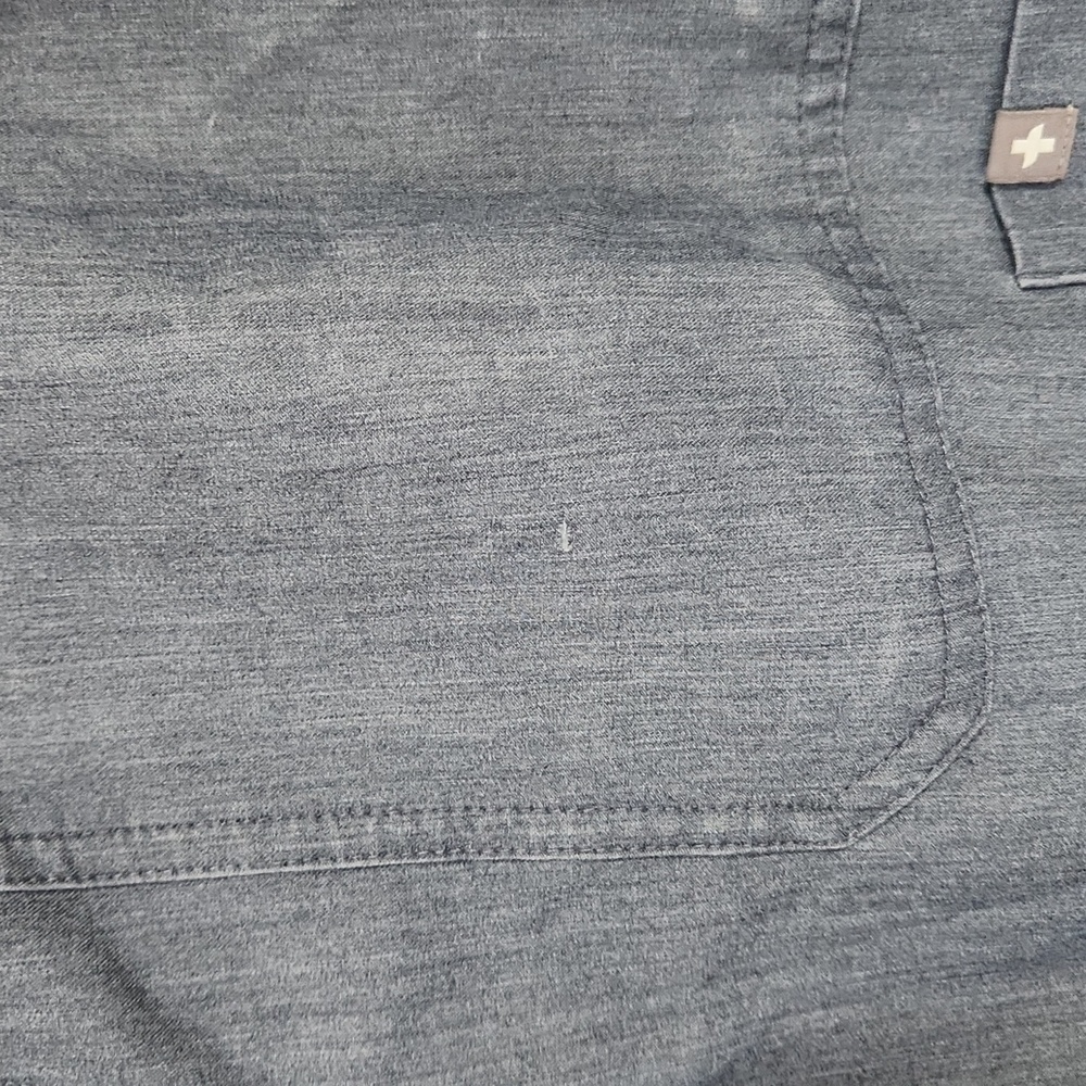 FIGS Cairo Cargo Scrub Pants in Heather Denim Men's Size Small - Picture 5 of 11